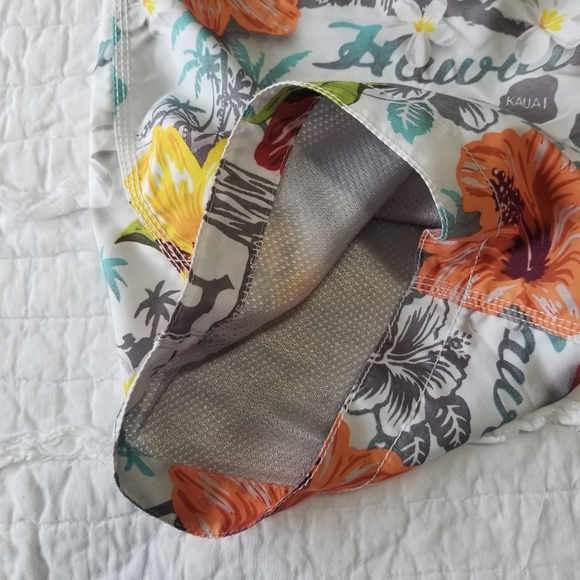 Old Navy Hawaiian Swim Shorts Board Shorts S EUC - Picture 6 of 9